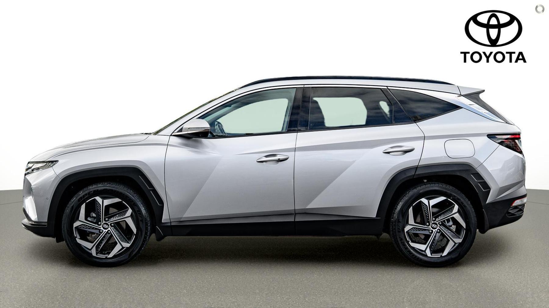 2021 Hyundai Tucson Highlander in Silver