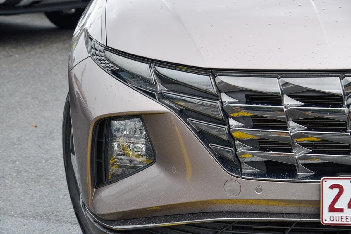 2022 Hyundai Tucson Highlander in Bronze