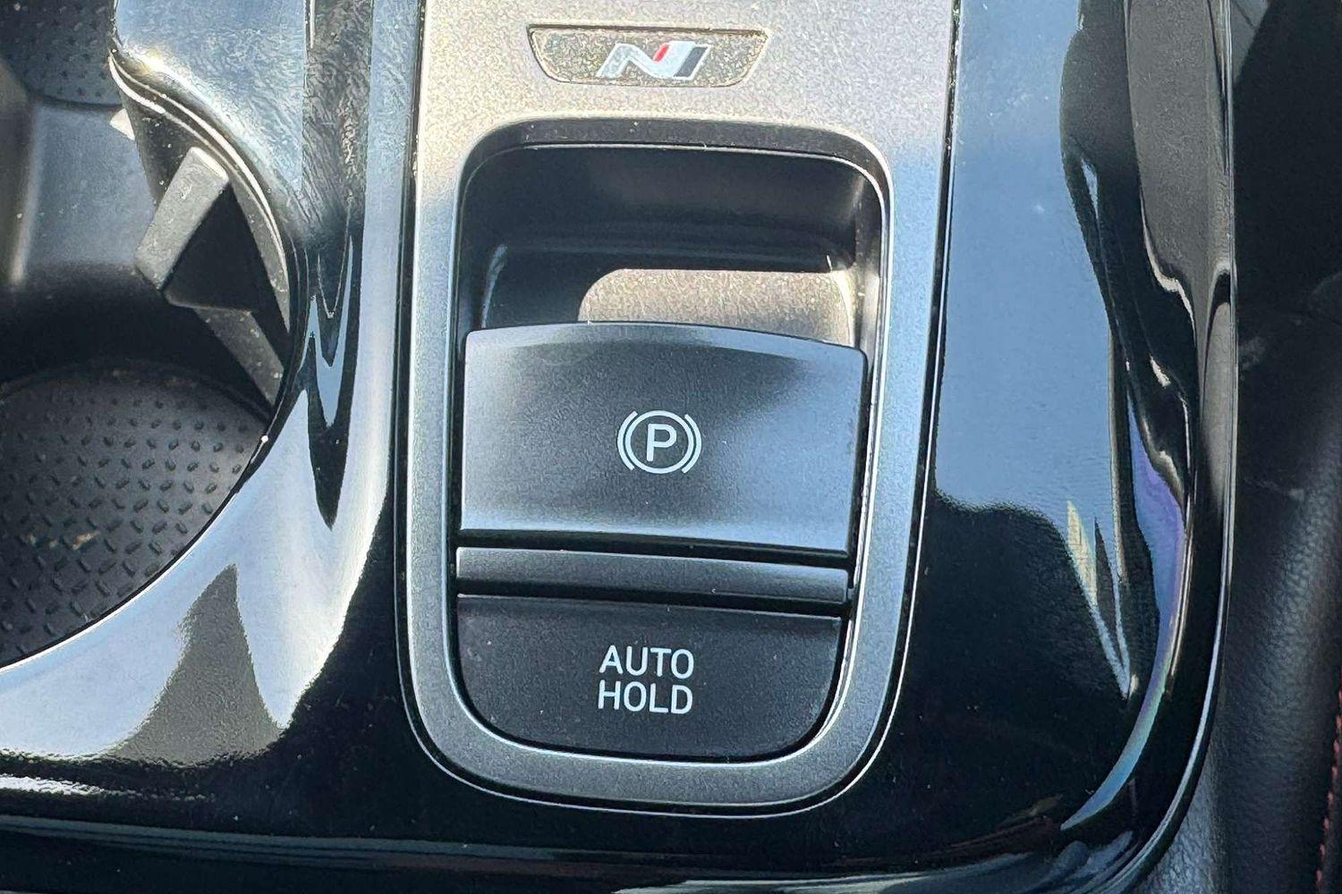 2022 Hyundai Tucson Highlander N Line in White
