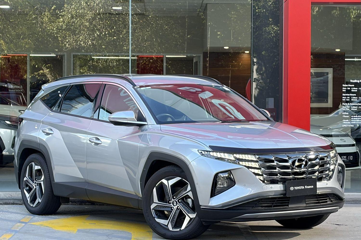 2023 Hyundai Tucson Highlander in Silver
