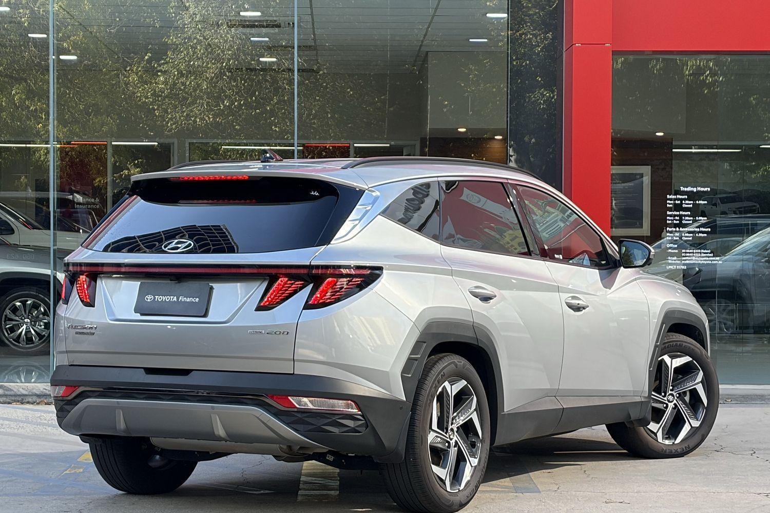 2023 Hyundai Tucson Highlander in Silver