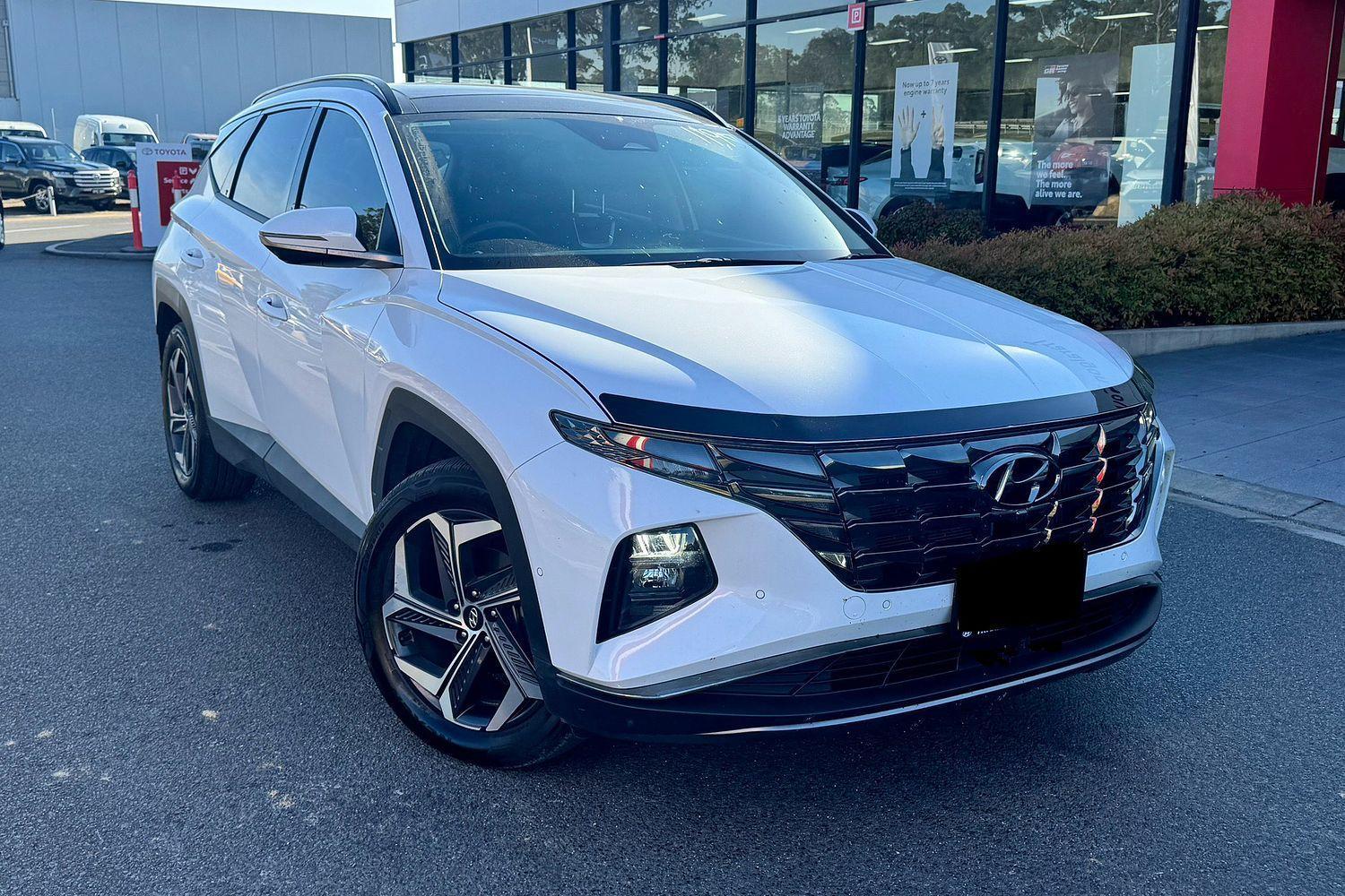 2023 Hyundai Tucson Highlander in White Cream