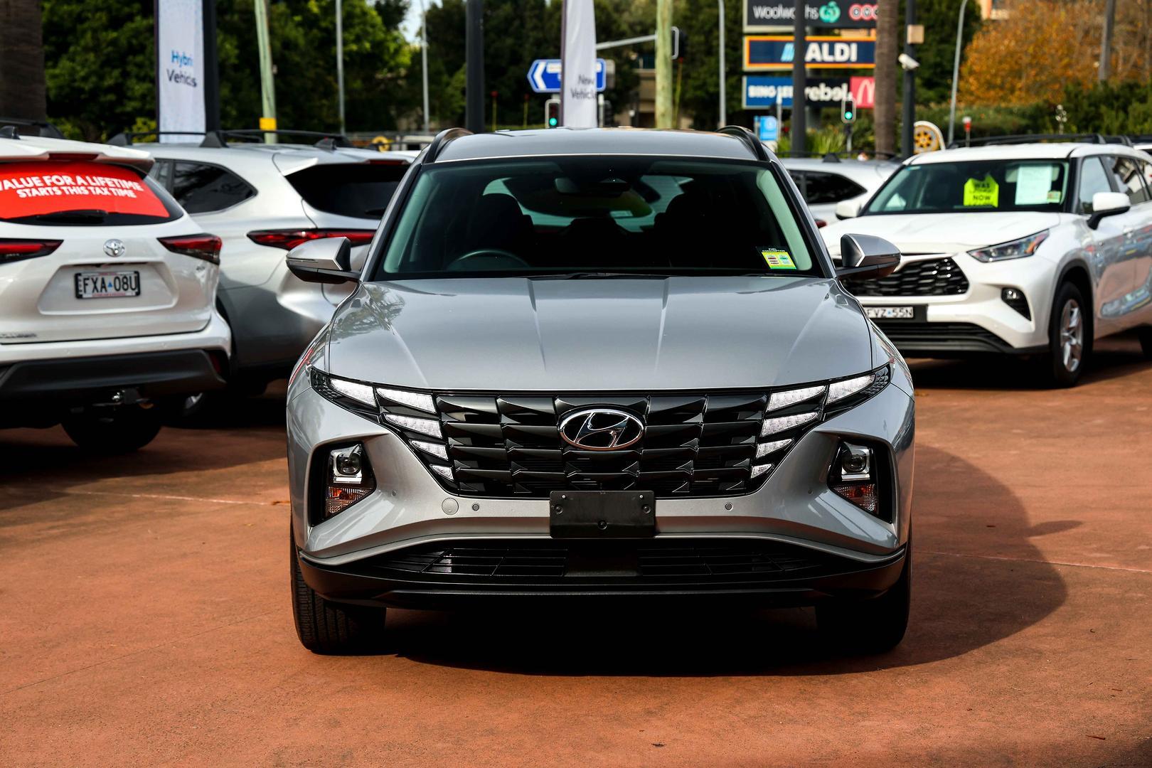 2022 Hyundai Tucson Elite in Silver