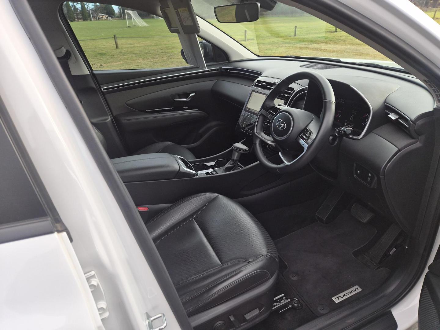 2023 Hyundai Tucson Elite in White Cream