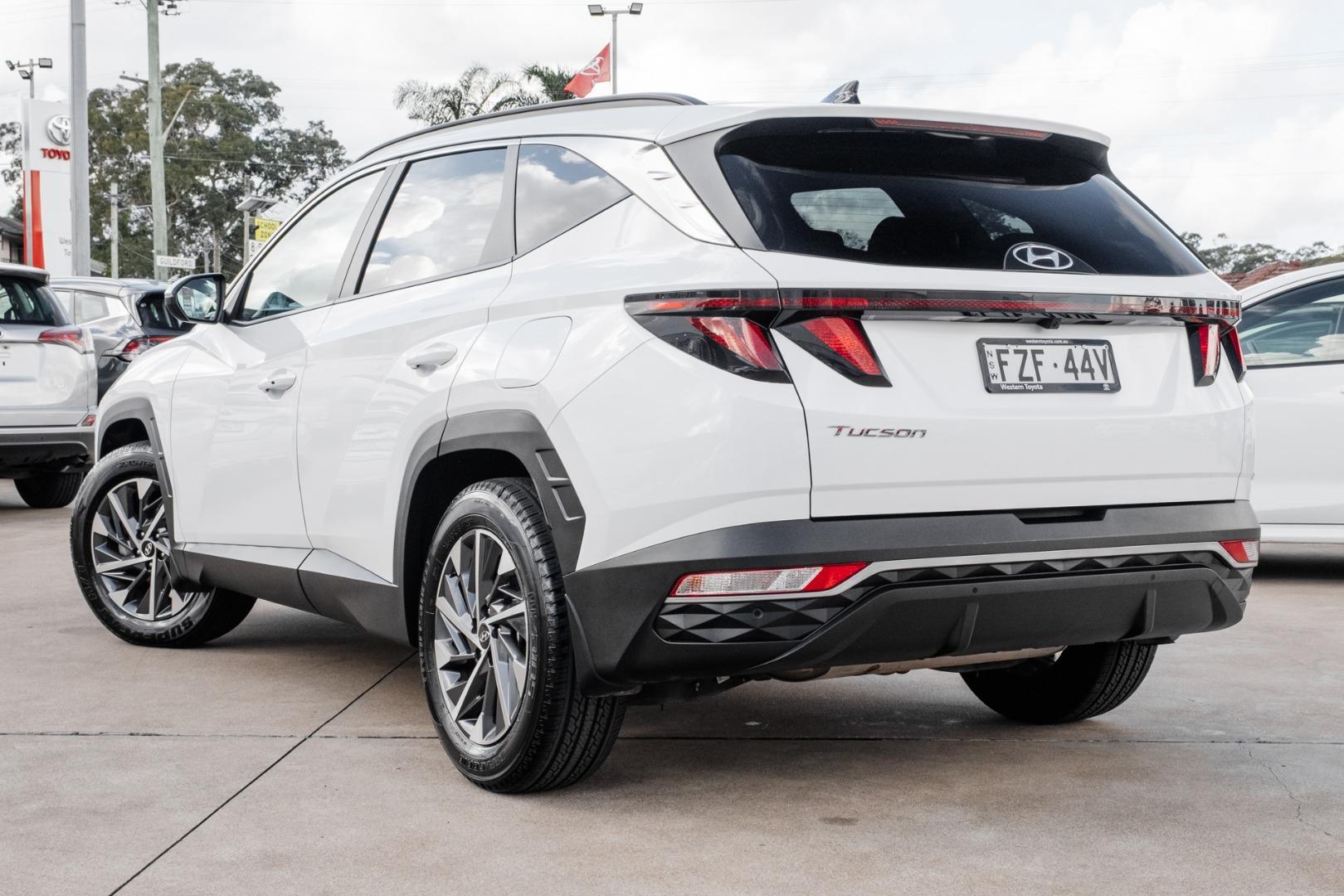 2023 Hyundai Tucson Elite in White Cream