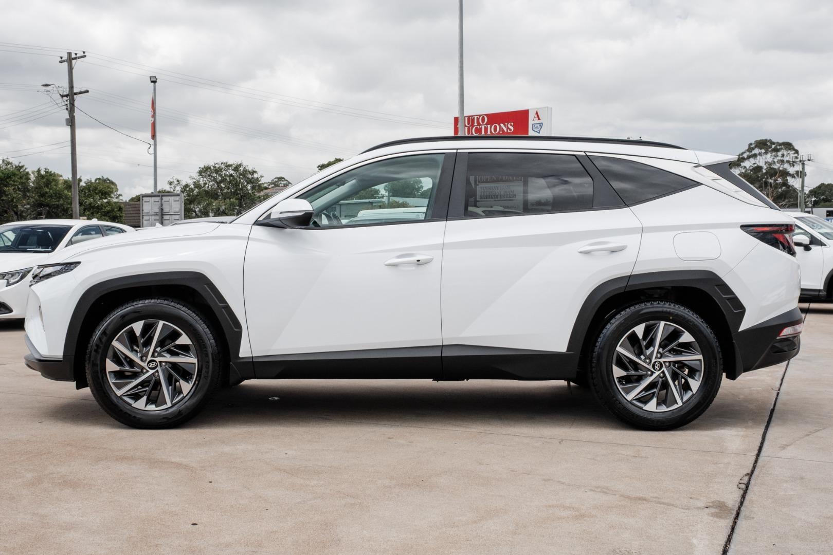 2023 Hyundai Tucson Elite in White Cream