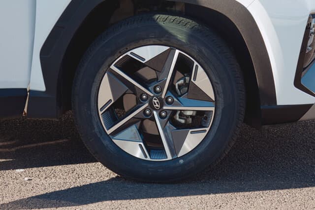 2024 Hyundai Tucson Elite in White