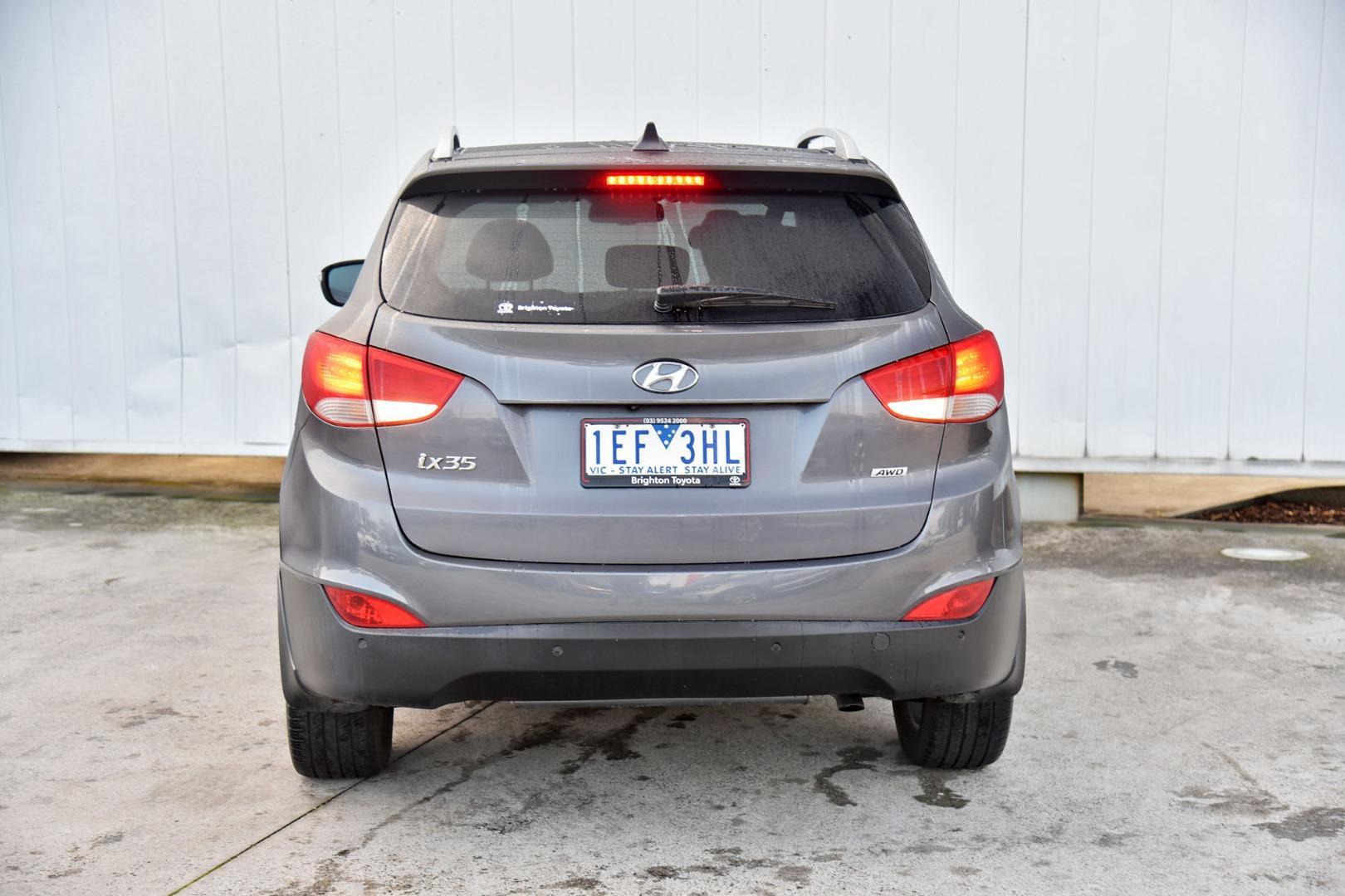 2015 Hyundai ix35 Highlander in Grey