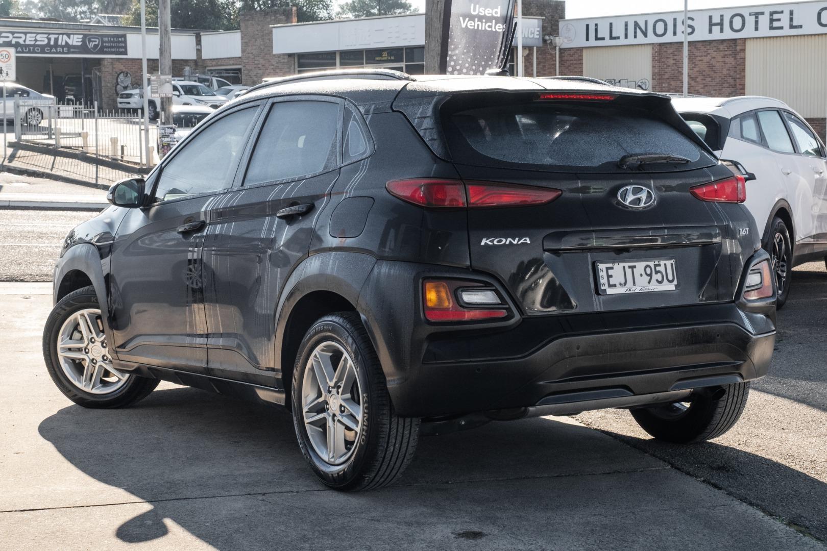 2020 Hyundai Kona Active in Phantom Black