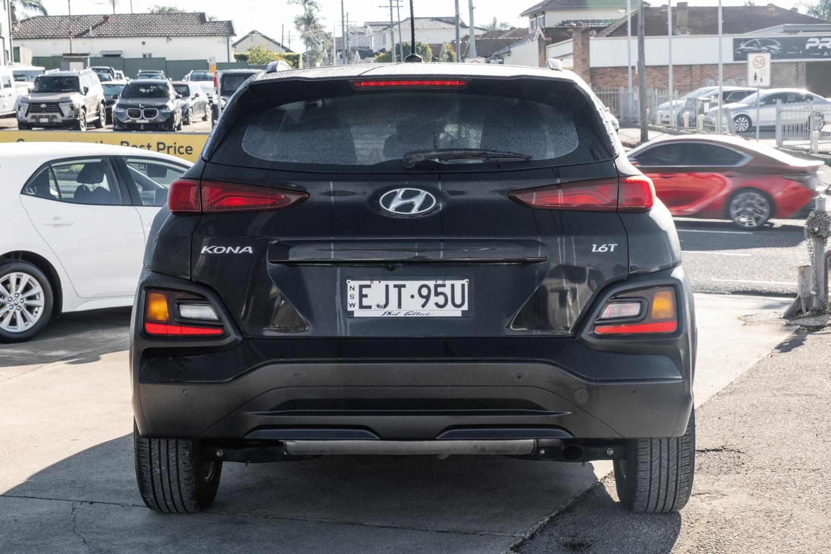 2020 Hyundai Kona Active in Phantom Black