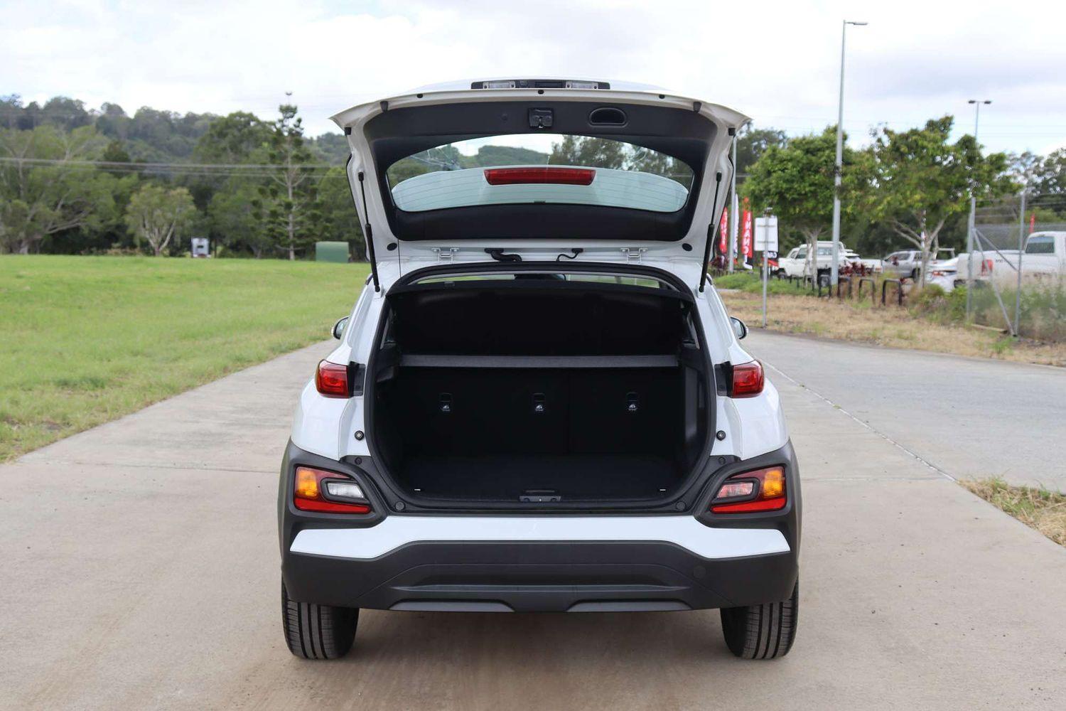 2020 Hyundai Kona Base in White