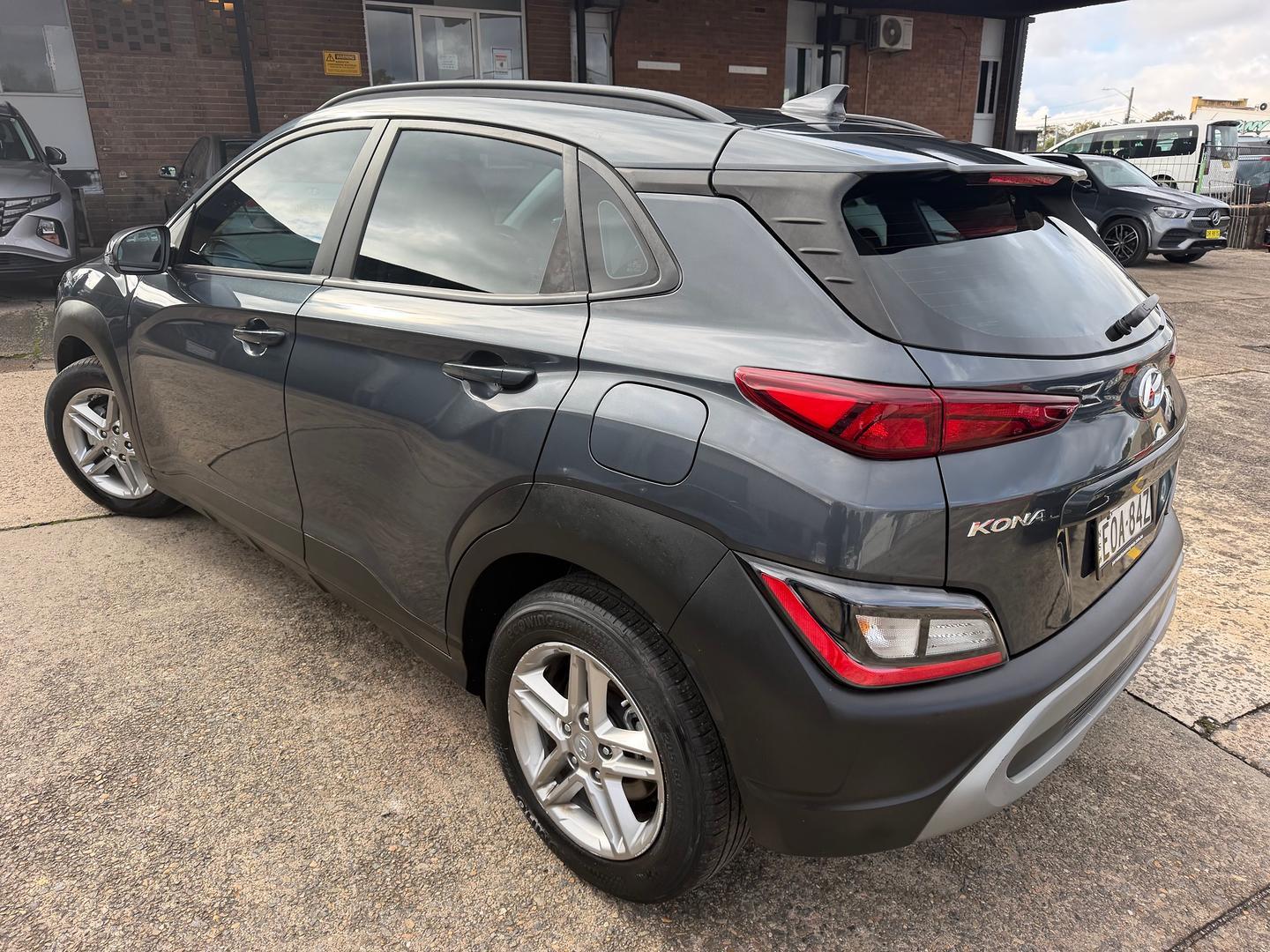 2021 Hyundai Kona Base in Abyss Black
