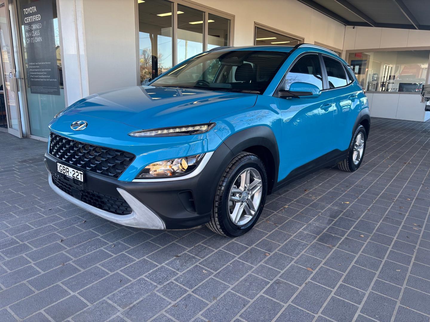 2022 Hyundai Kona Base in Blue