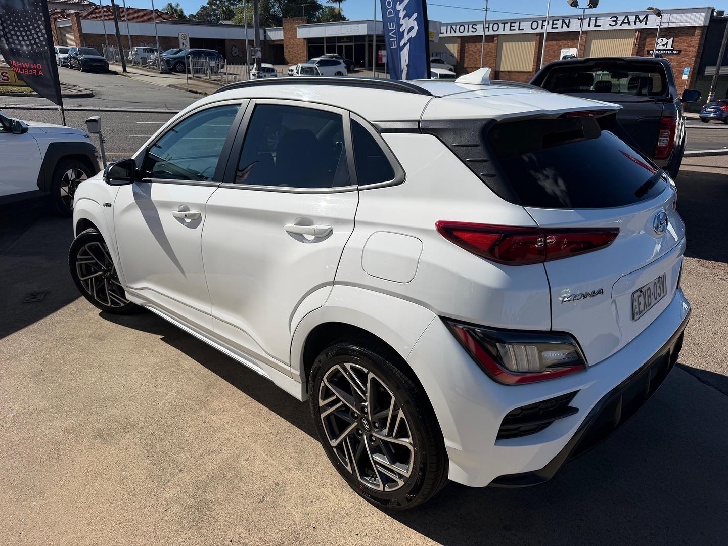 2021 Hyundai Kona N-Line Premium in Atlas White