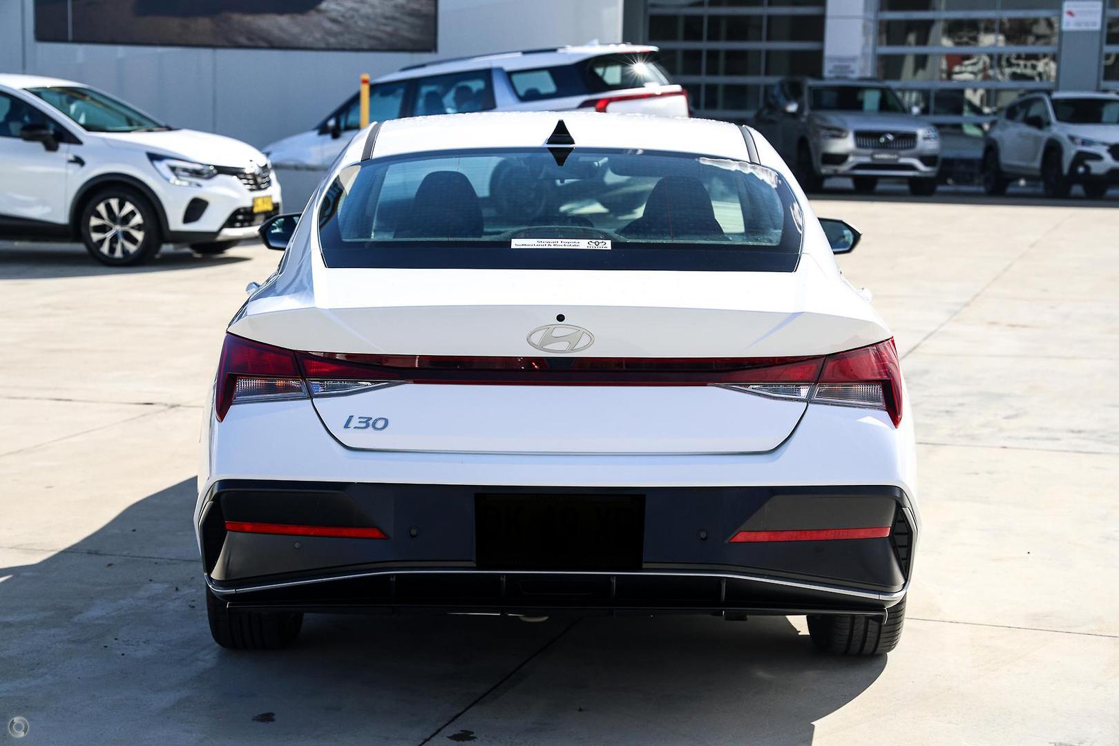 2024 Hyundai i30 Base in Polar White