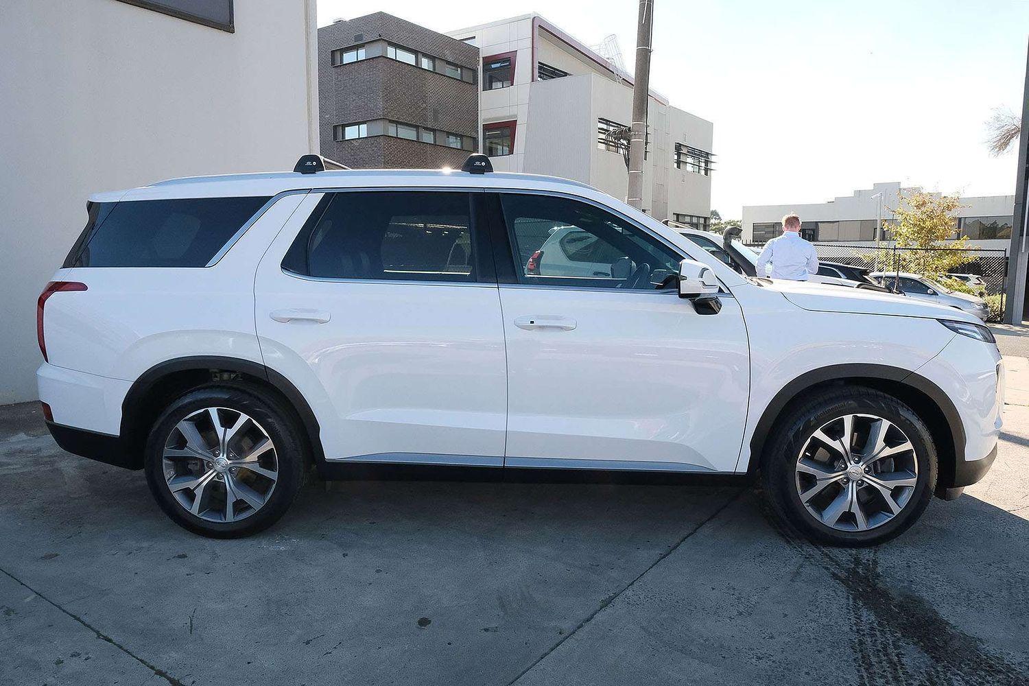 2021 Hyundai Palisade Highlander in White