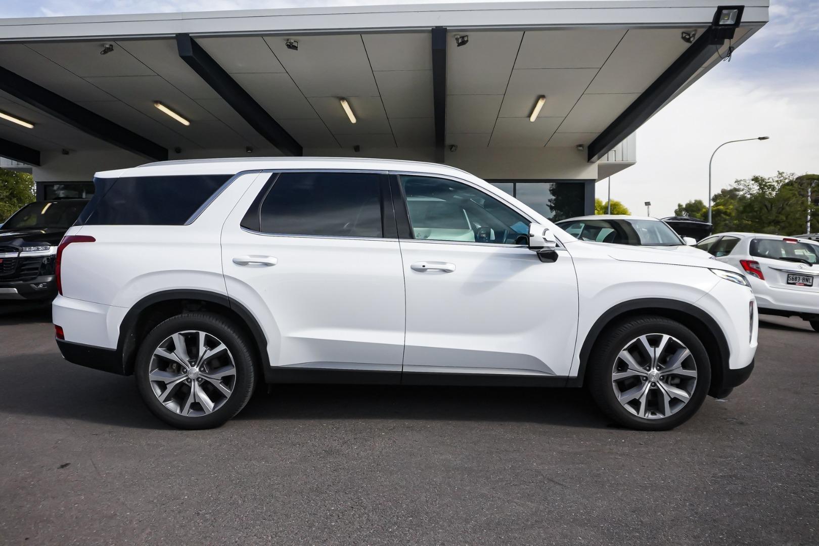 2021 Hyundai Palisade Highlander in White