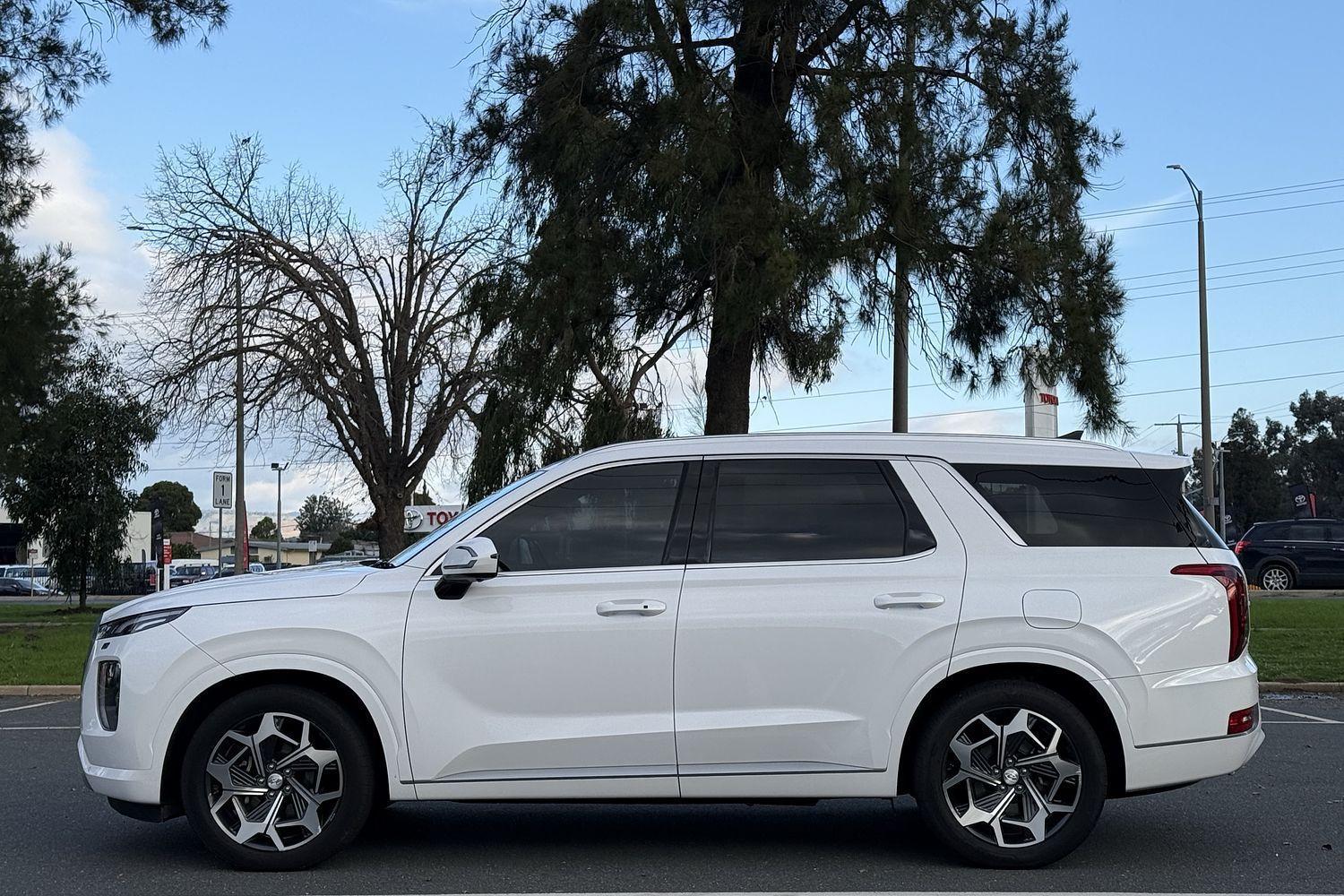 2022 Hyundai Palisade Highlander in White
