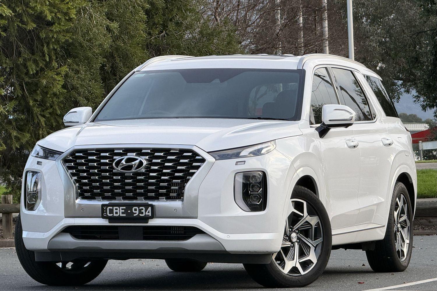 2022 Hyundai Palisade Highlander in White