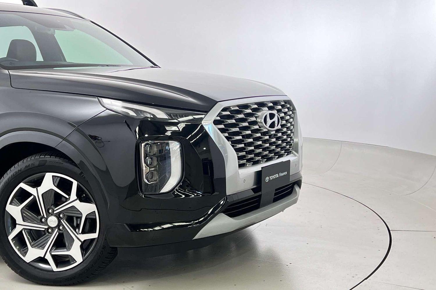 2021 Hyundai Palisade Highlander in Black