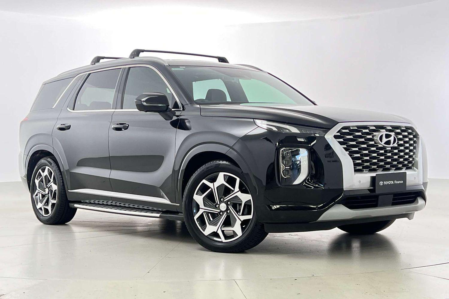 2021 Hyundai Palisade Highlander in Black