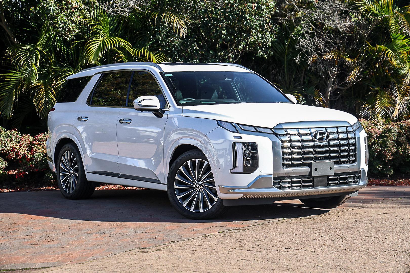 2022 Hyundai Palisade Highlander in White