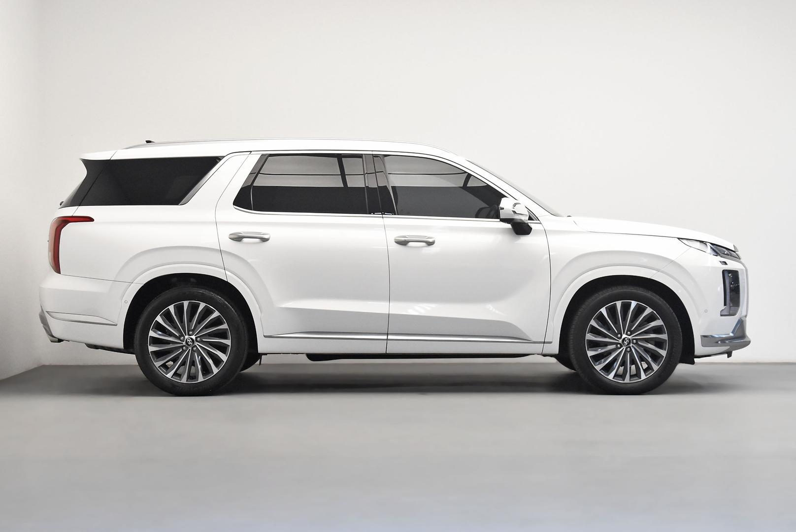 2023 Hyundai Palisade Calligraphy in White