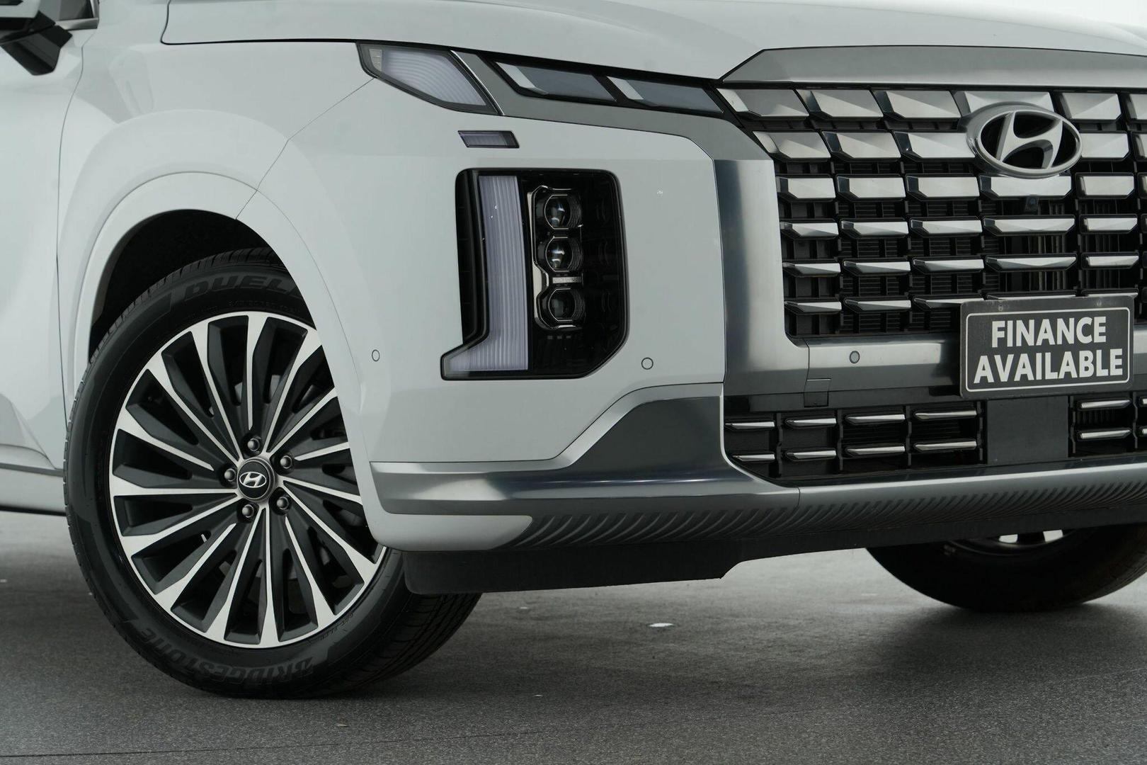 2023 Hyundai Palisade Calligraphy in White