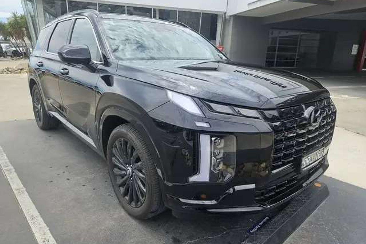 2025 Hyundai Palisade Calligraphy Black Ink in Black