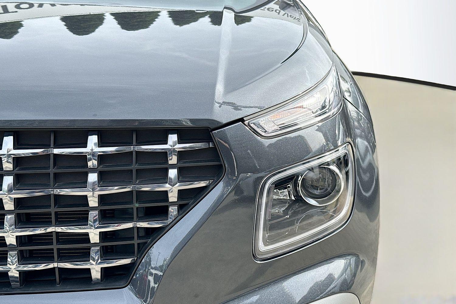2021 Hyundai Venue Elite in Grey