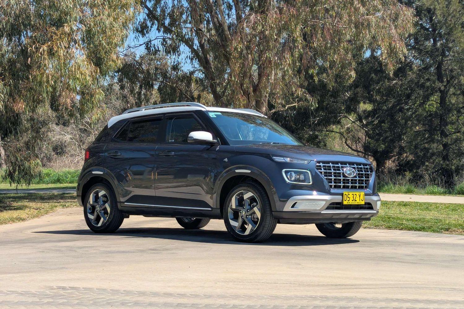 2023 Hyundai Venue Elite in Blue