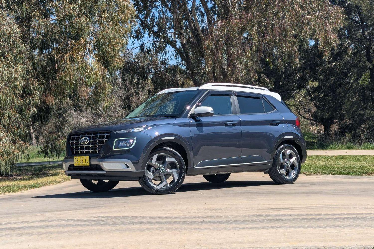 2023 Hyundai Venue Elite in Blue