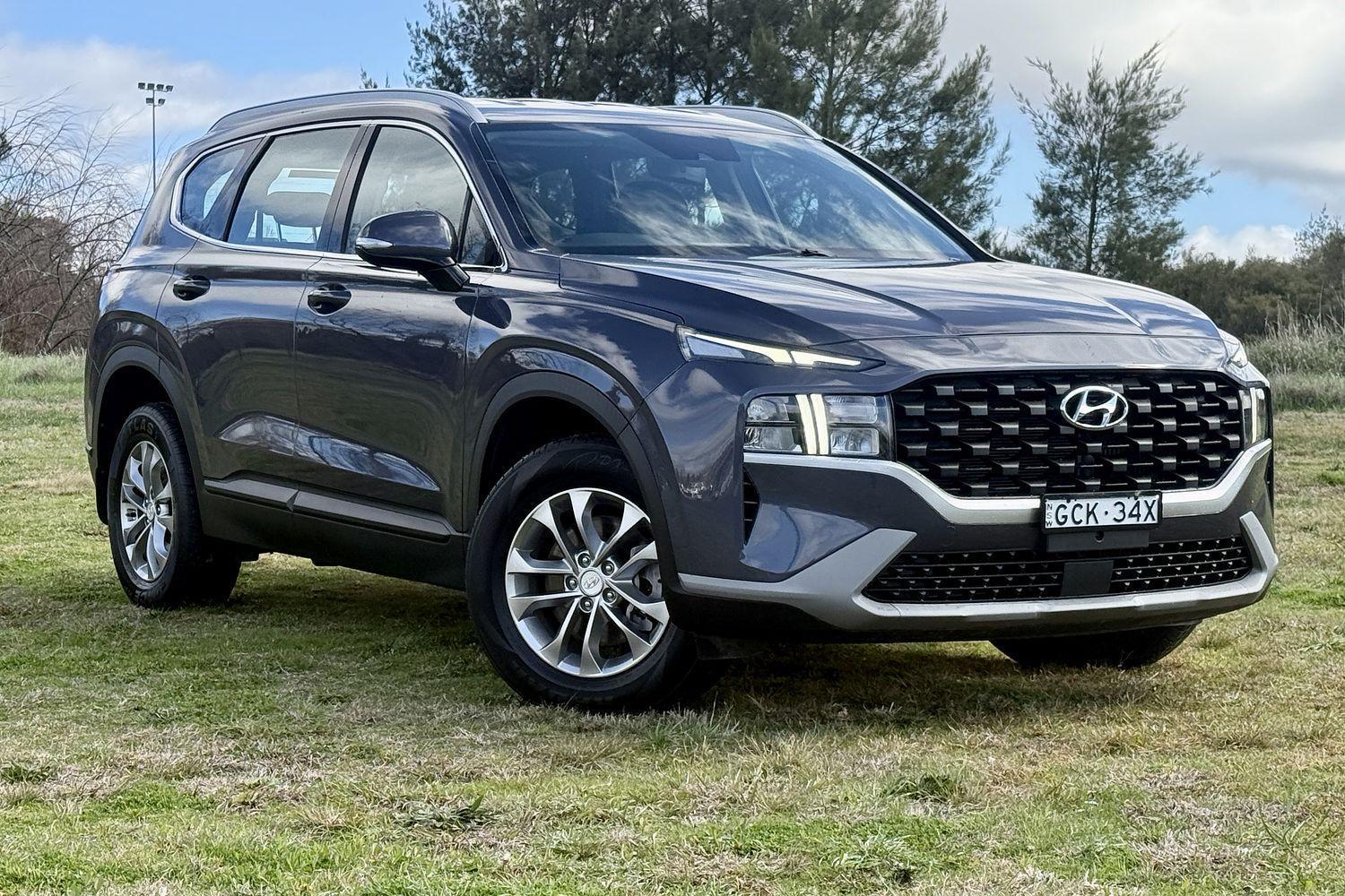 2022 Hyundai Santa Fe Base in Lagoon Blue
