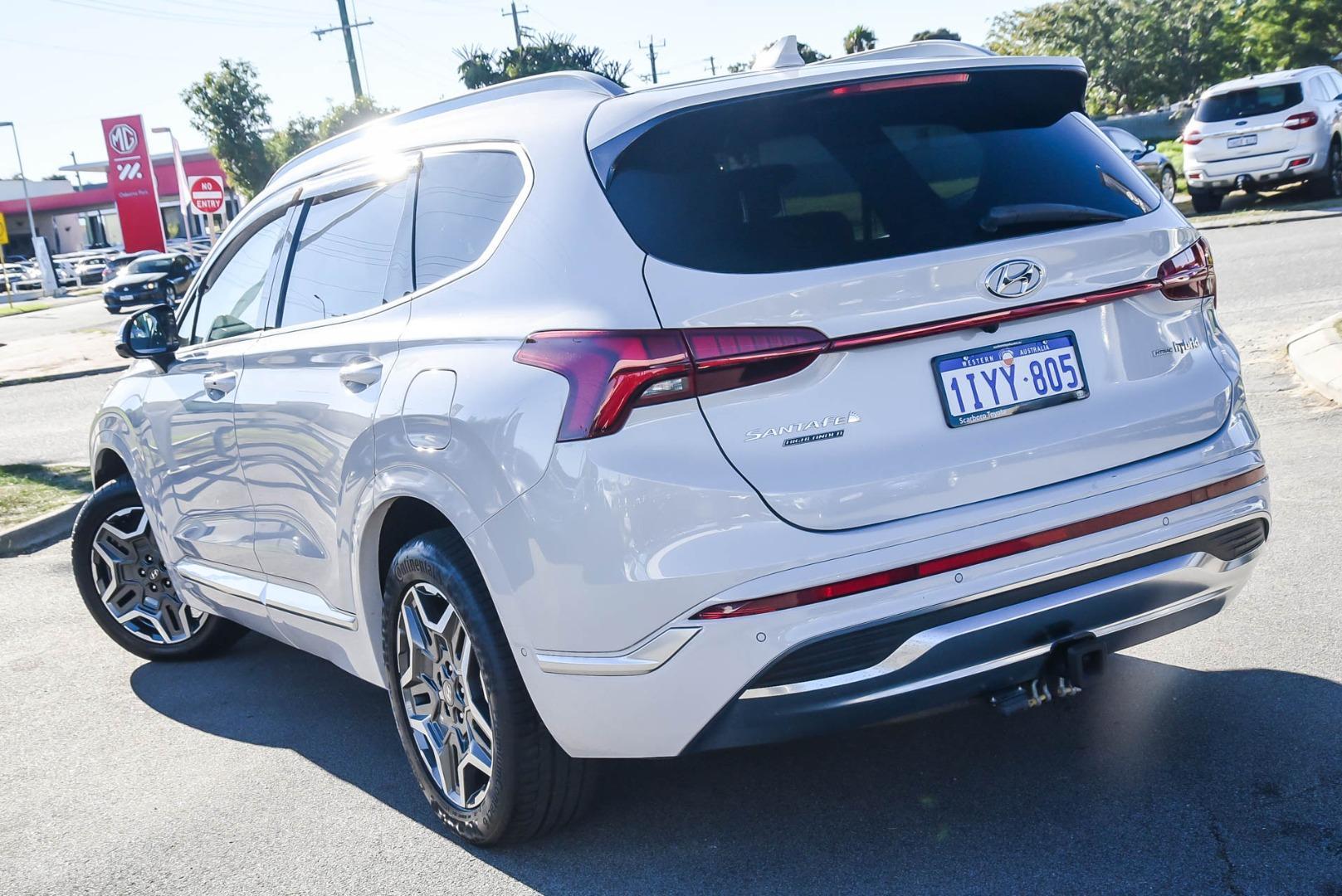 2022 Hyundai Santa Fe Hybrid Highlander in White