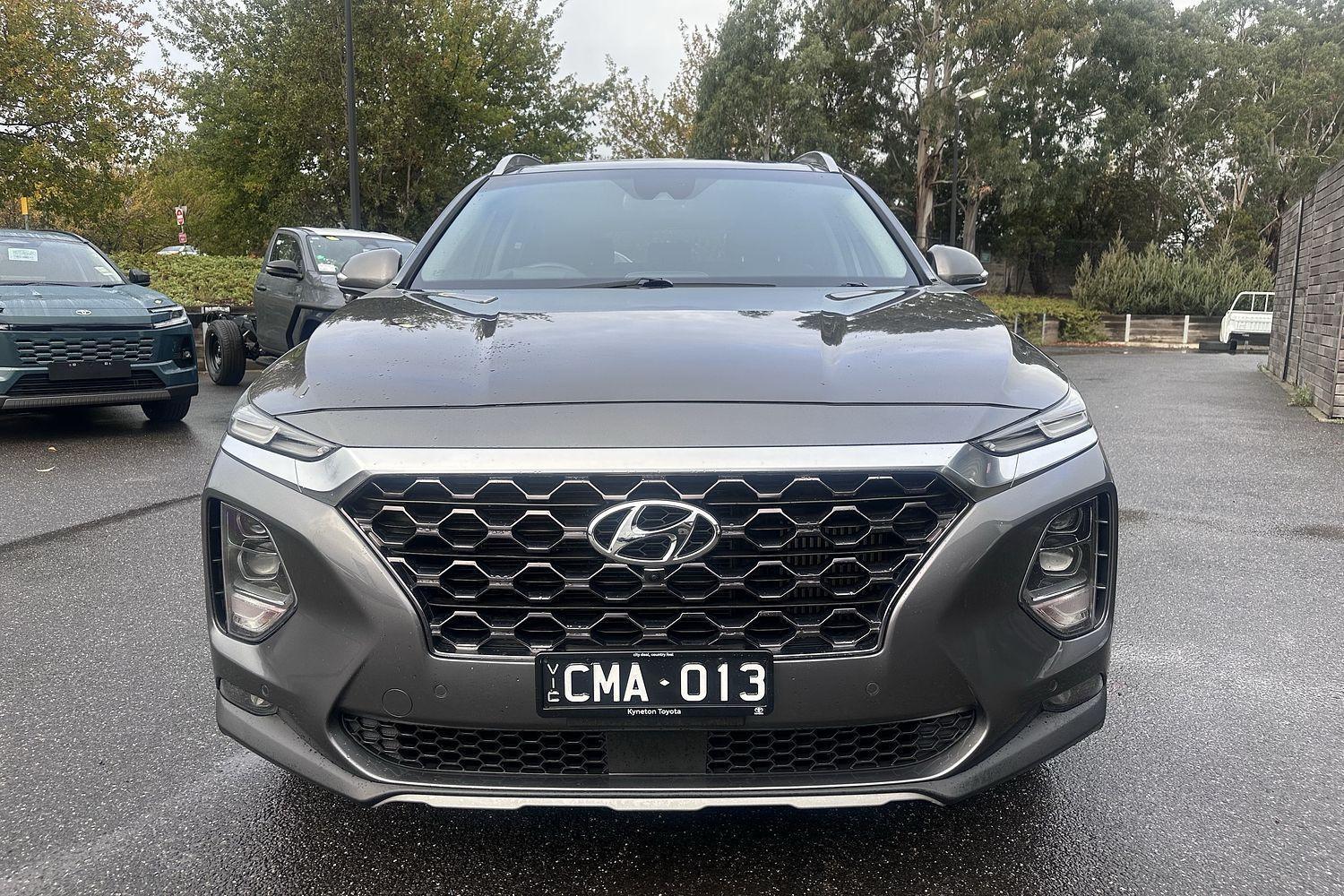 2018 Hyundai Santa Fe Highlander in Grey