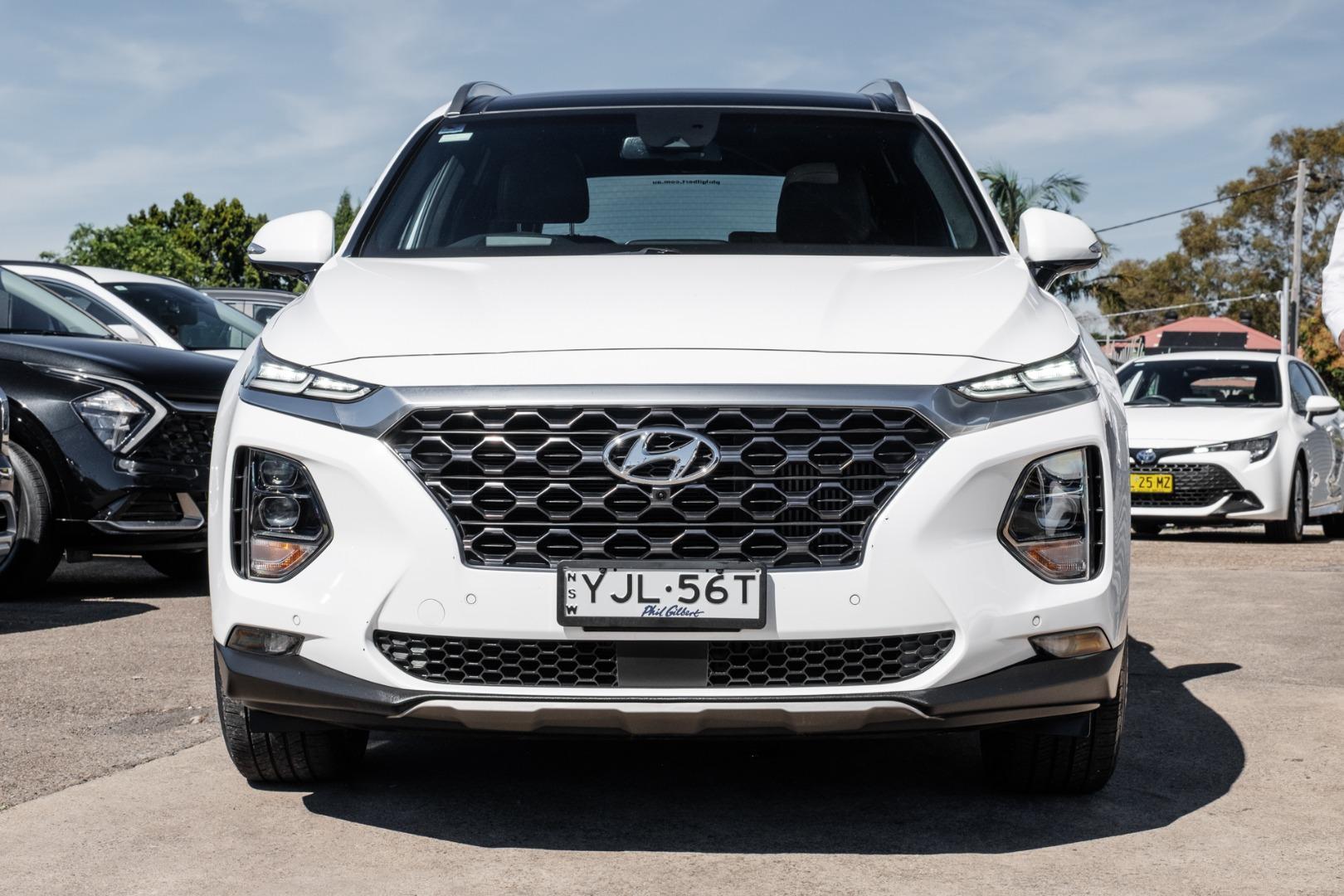 2019 Hyundai Santa Fe Highlander in White Cream