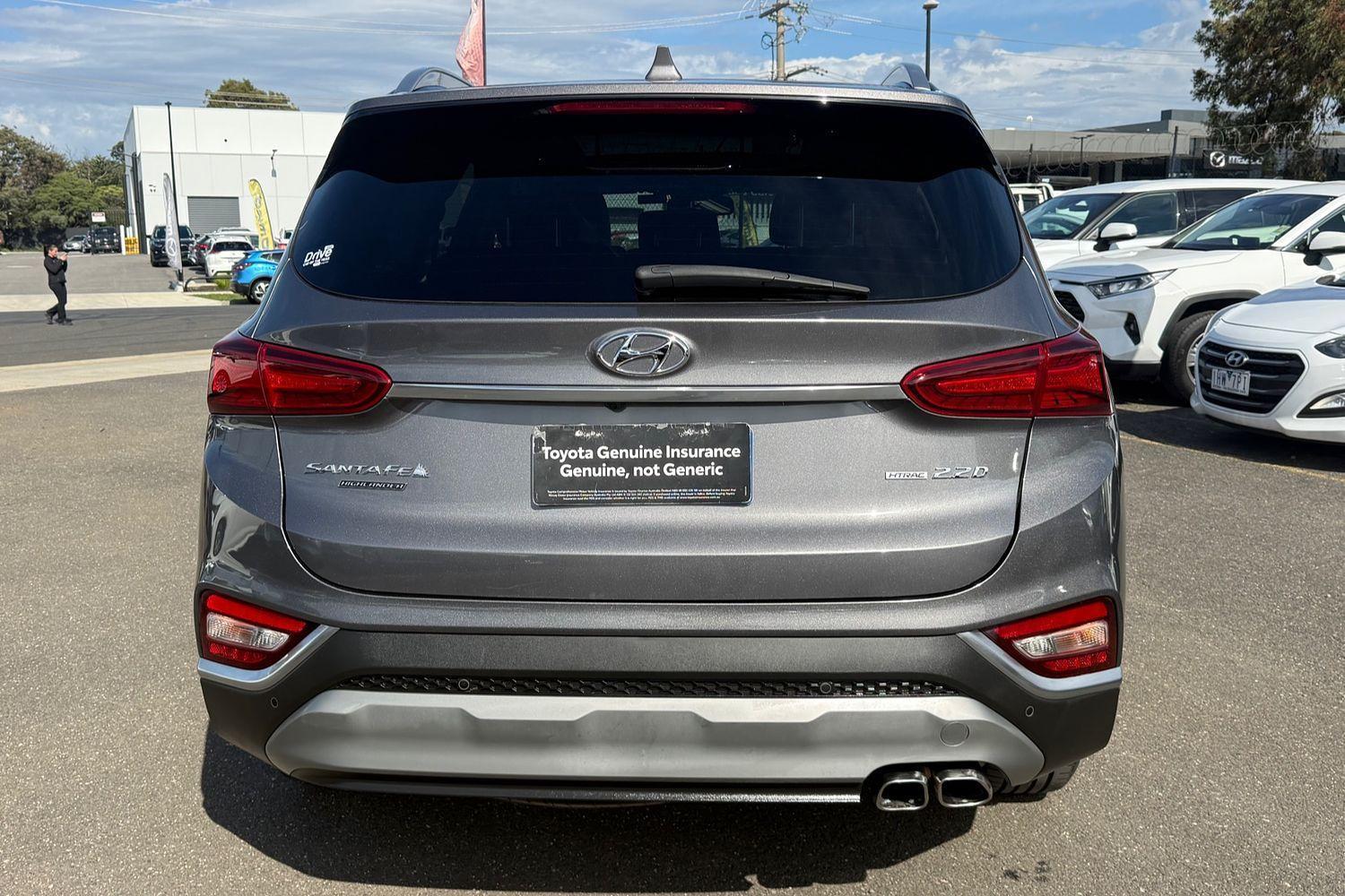 2020 Hyundai Santa Fe Highlander in Grey