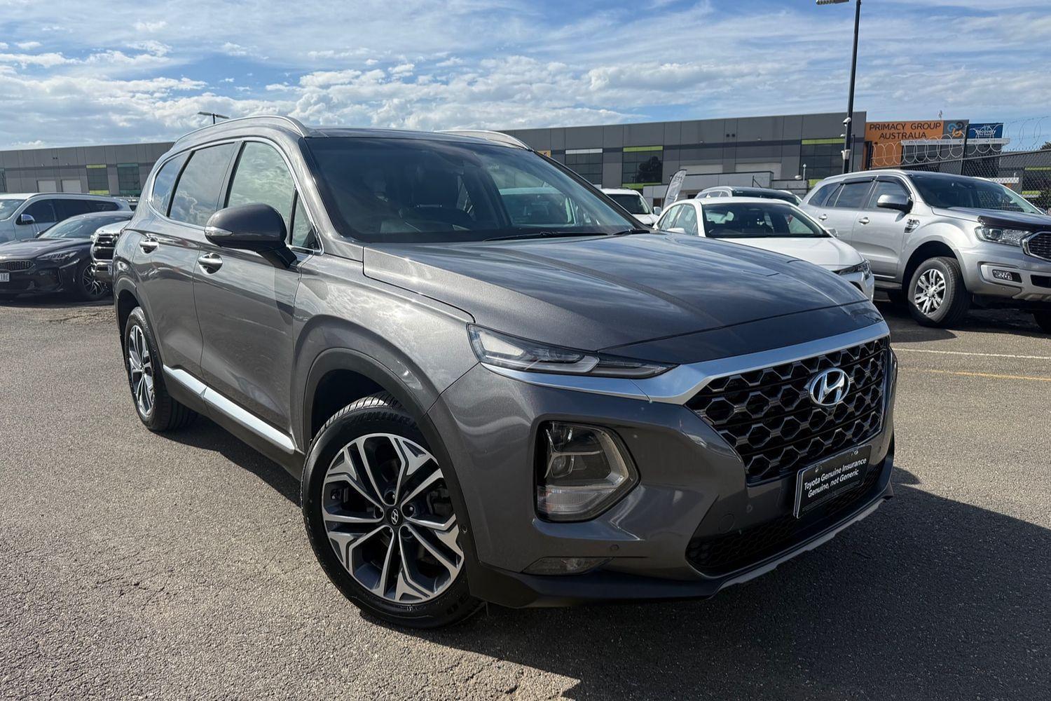 2020 Hyundai Santa Fe Highlander in Grey