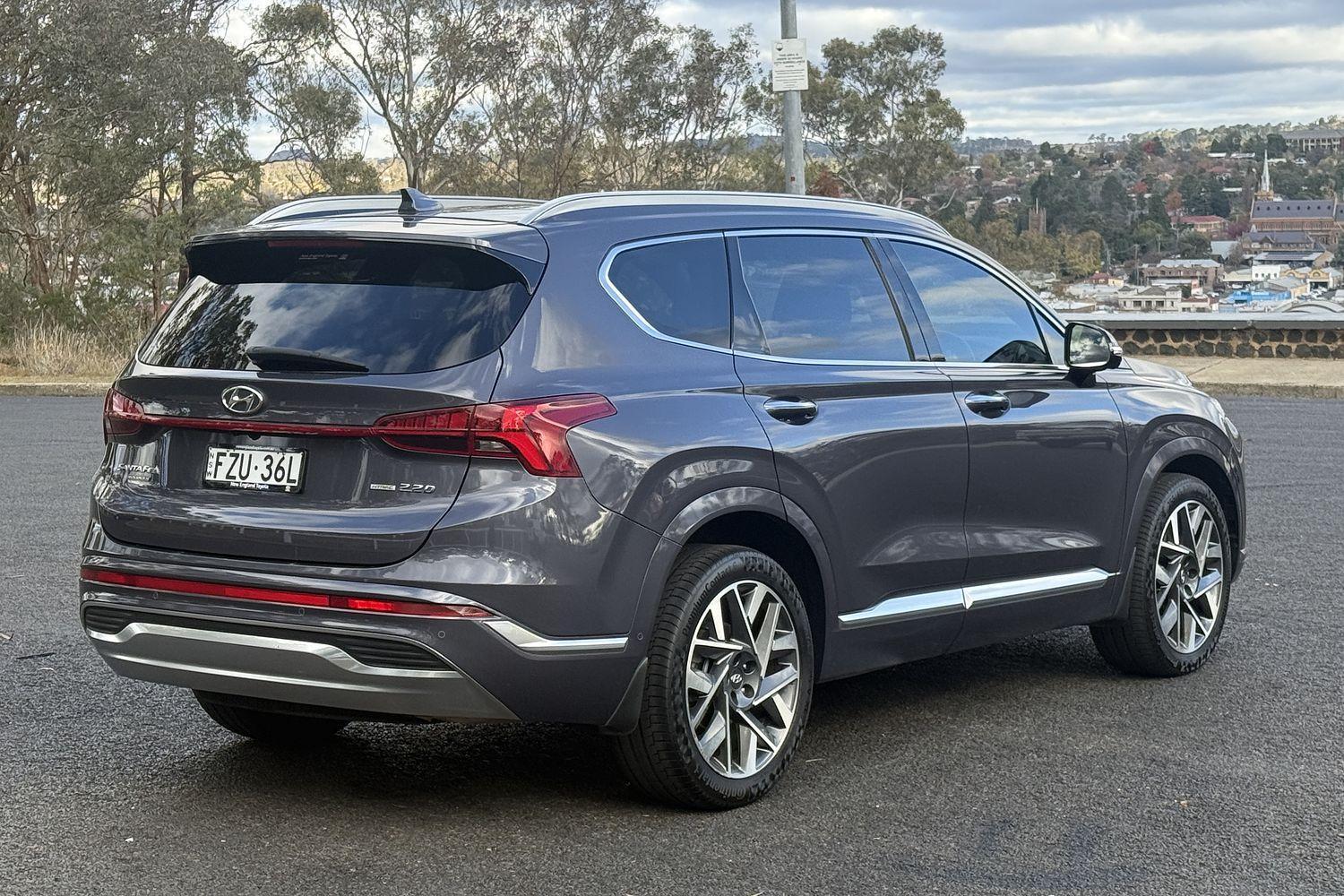 2021 Hyundai Santa Fe Highlander in Blue