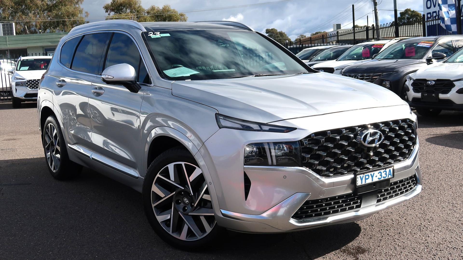 2022 Hyundai Santa Fe Highlander in Silver
