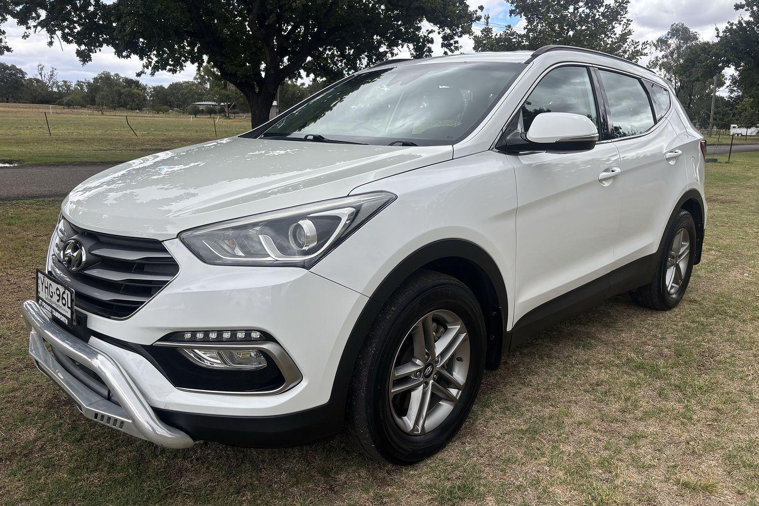 2017 Hyundai Santa Fe Active in Other