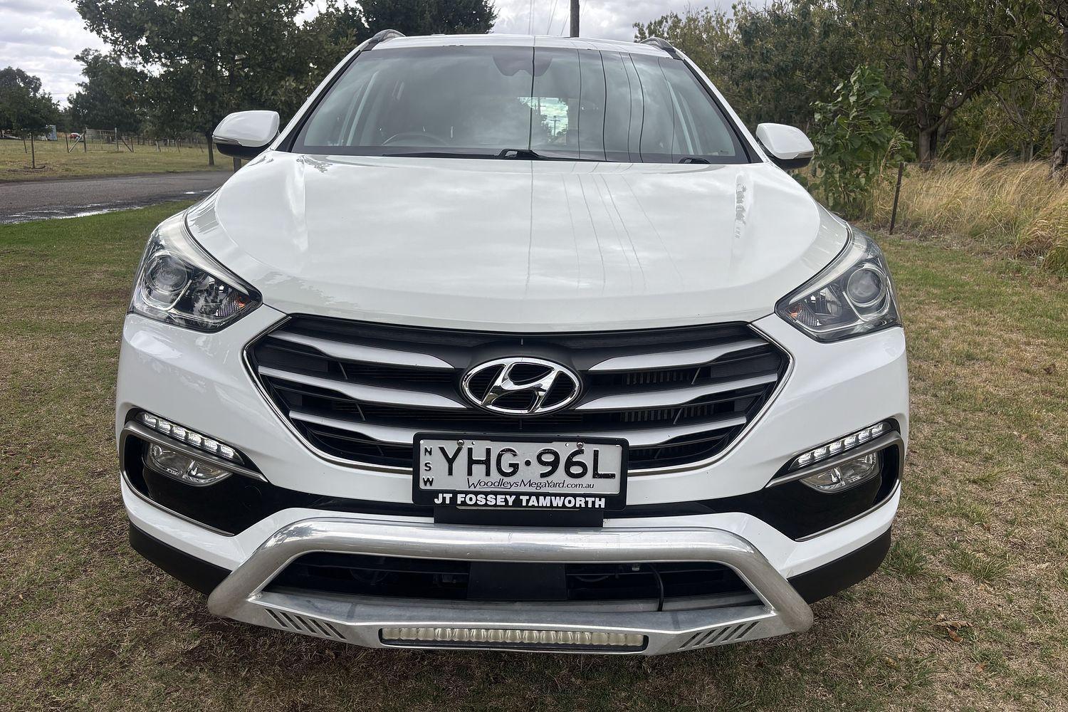 2017 Hyundai Santa Fe Active in Other