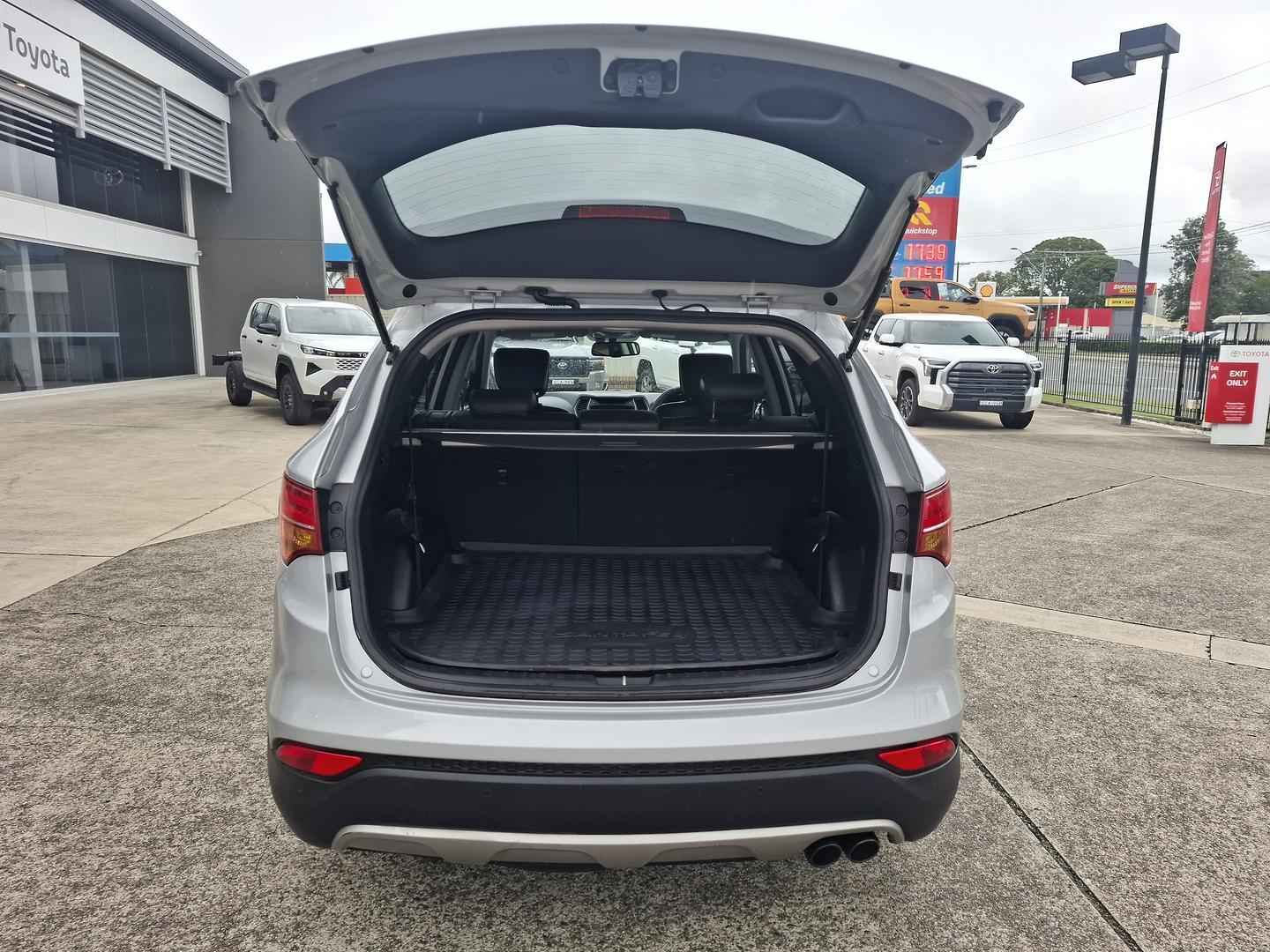 2014 Hyundai Santa Fe Highlander in Silver