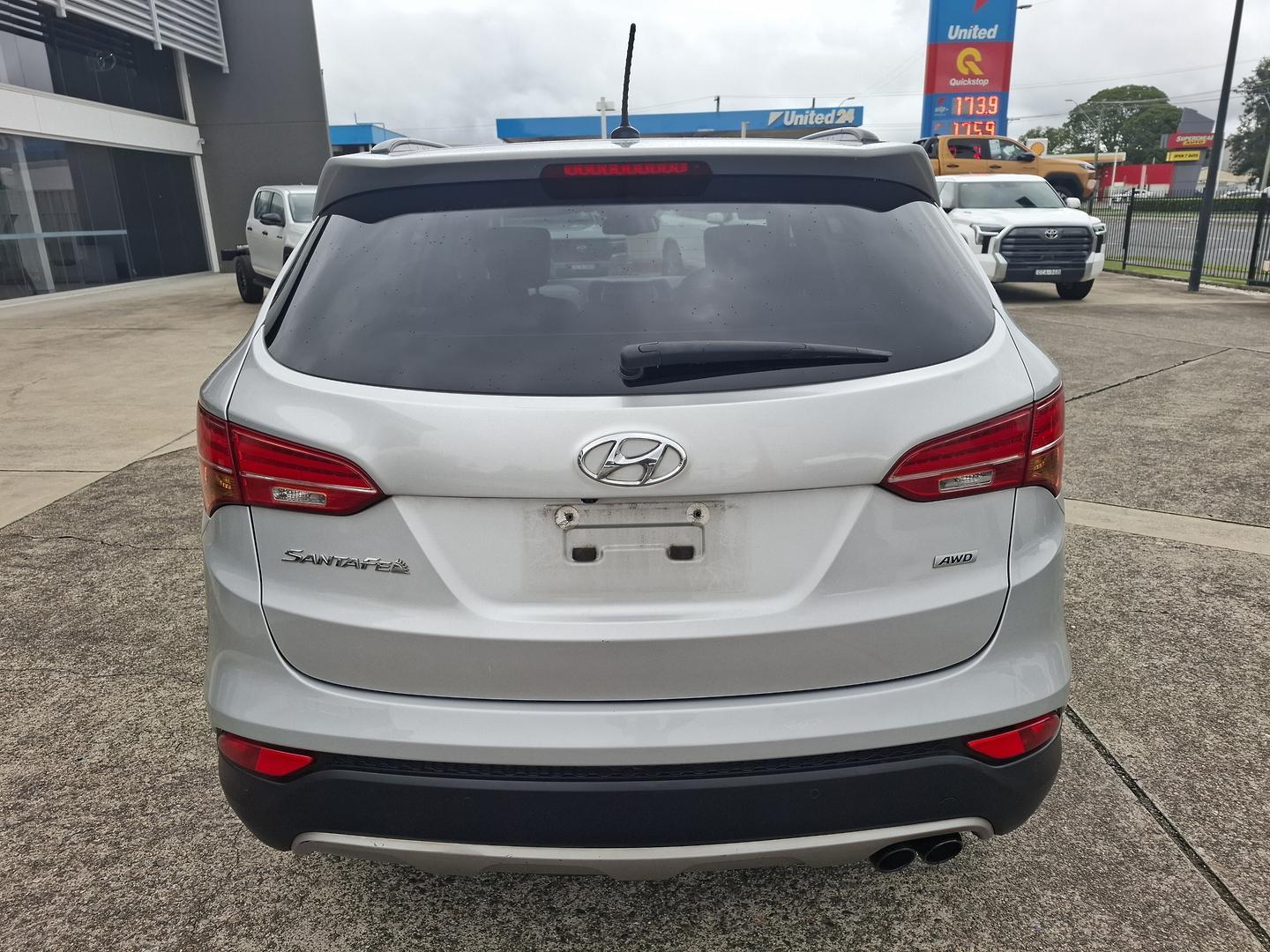 2014 Hyundai Santa Fe Highlander in Silver