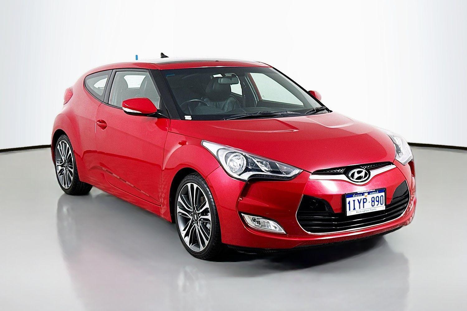 2018 Hyundai Veloster Base in Red