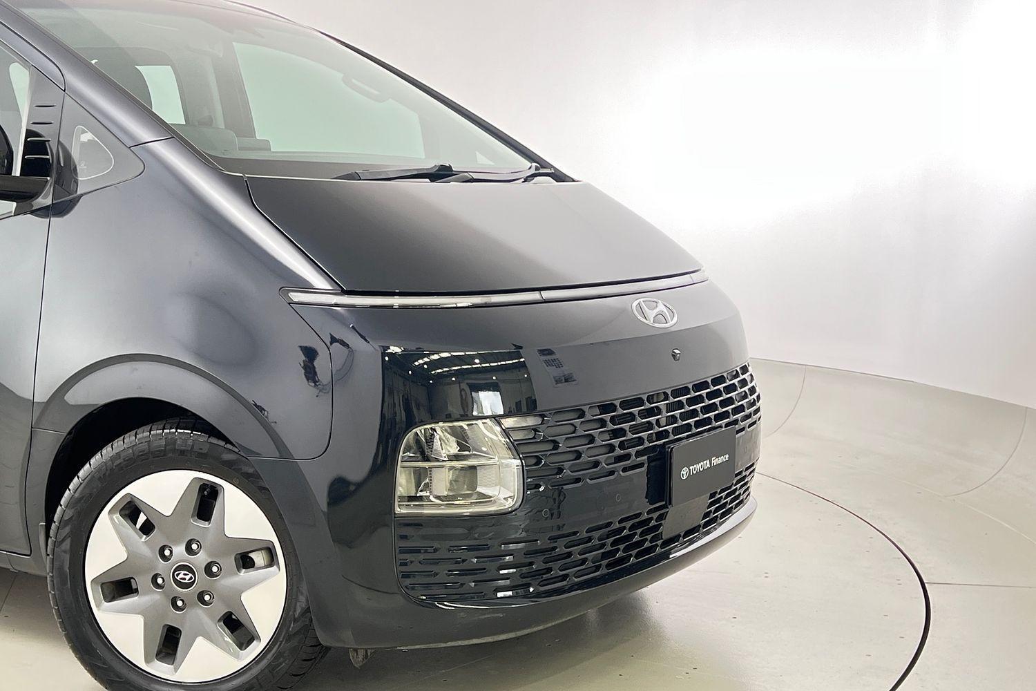 2021 Hyundai STARIA Elite in Blue