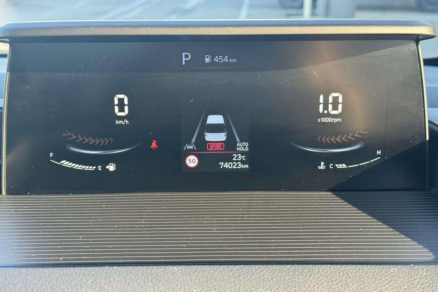 2022 Hyundai STARIA Base in White