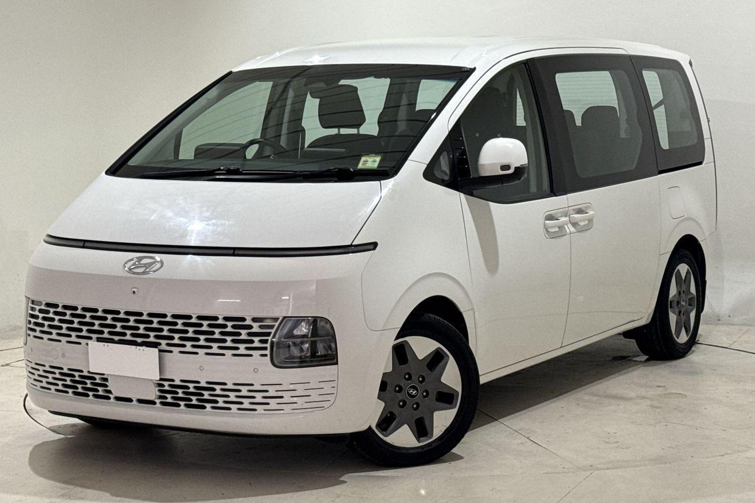 2022 Hyundai STARIA Base in White