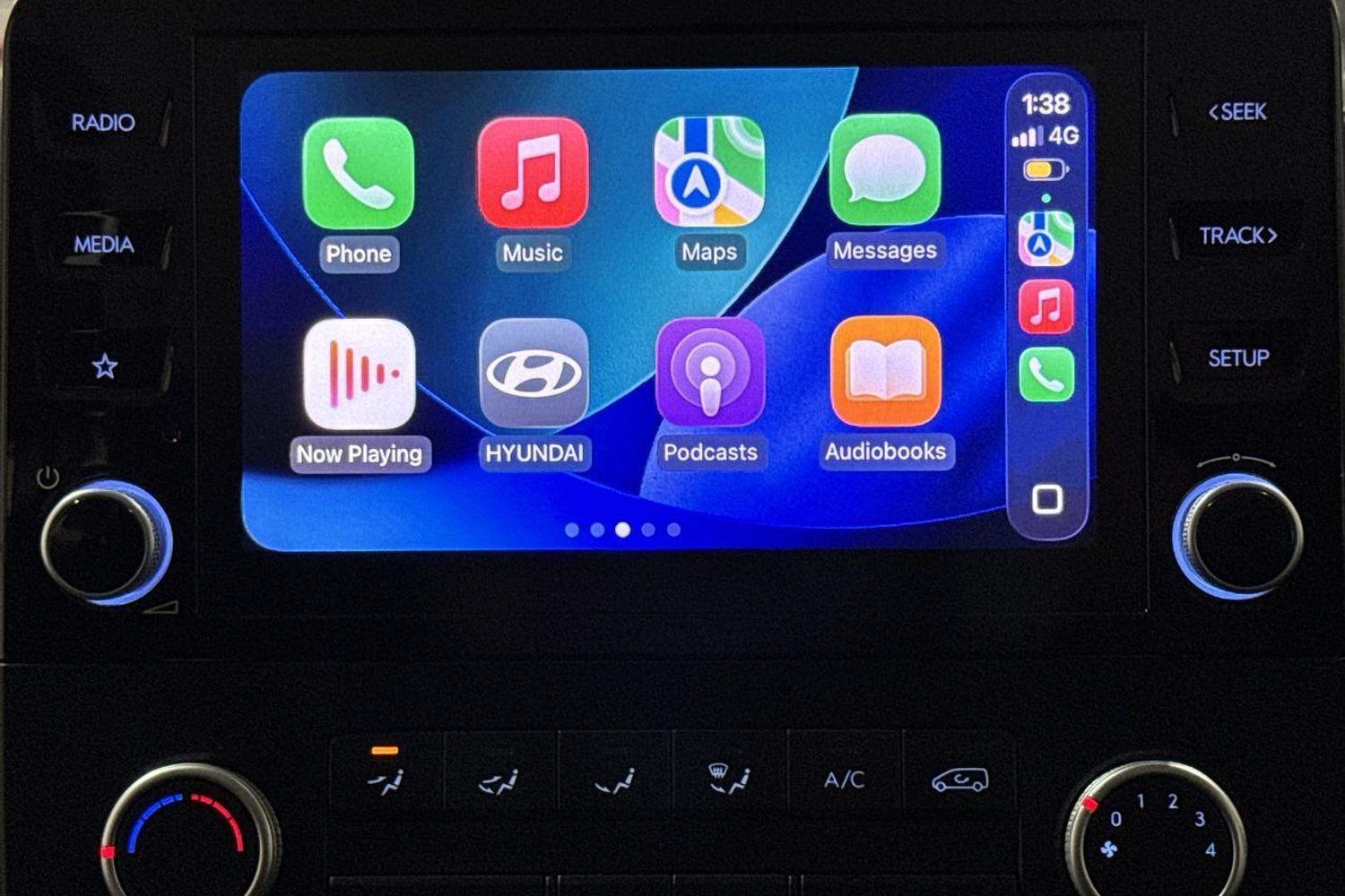 2022 Hyundai STARIA Base in White