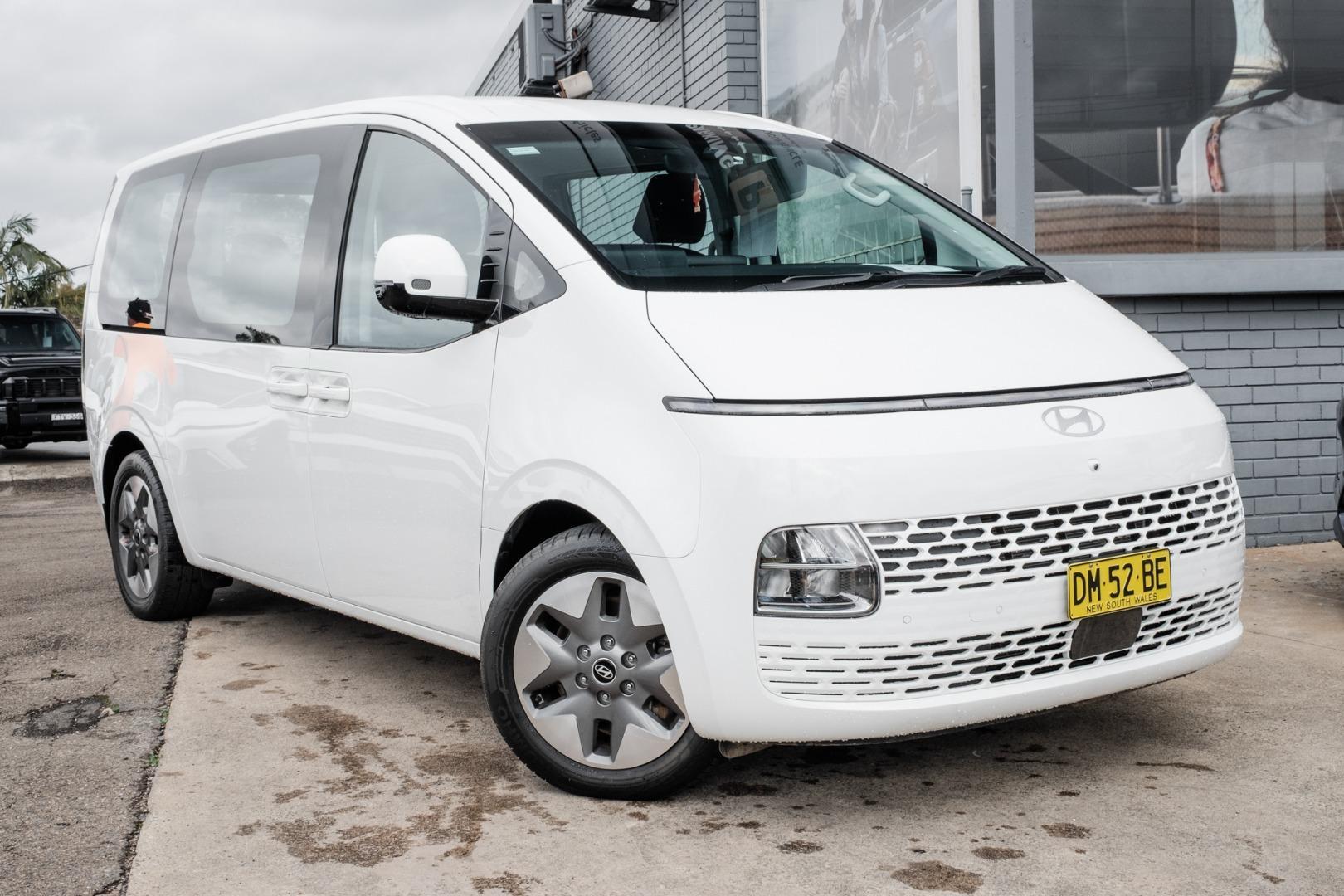 2024 Hyundai STARIA Base in Other